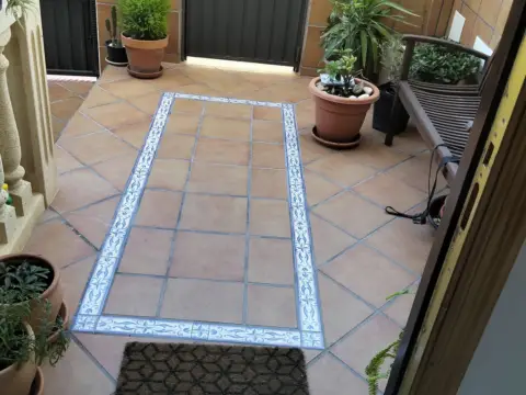 Chalet adosado en calle Poeta Alfonso Canales, 49