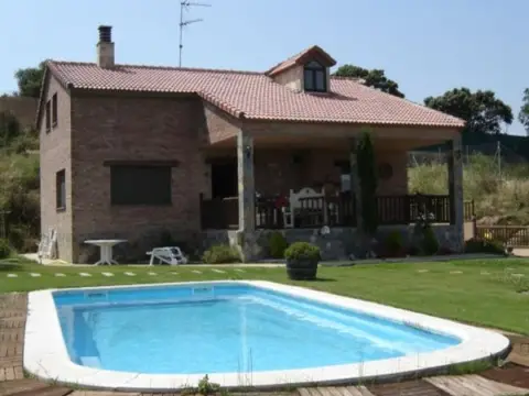 Chalet unifamiliar en calle La Calza, nº 49