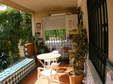 Casa pareada en Avenida de Francisco Ayala, 11