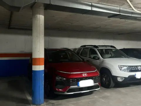 Garaje en calle del Faisán, 31