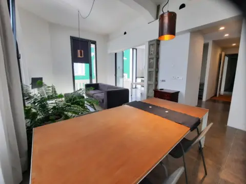 Piso en calle Santa Rosalia, 85