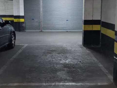 Garaje en Carrer de Ticià, 10