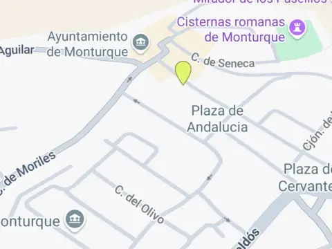 Casa adosada en calle de Ramón y Cajal, 22