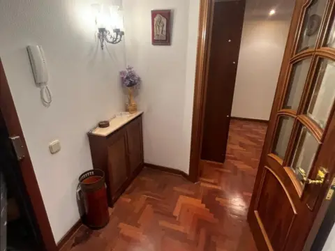 Piso en calle de Asturias, 9