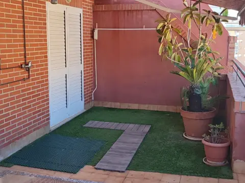 Ático en Carrer de Lanjarón, 5