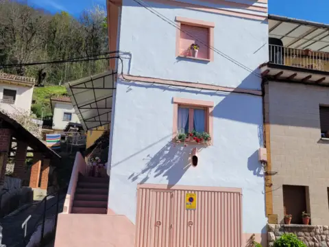 Chalet pareado en Lugar Baiña, nº 49