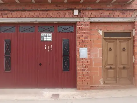 Casa adosada en calle de la Ermita, 24