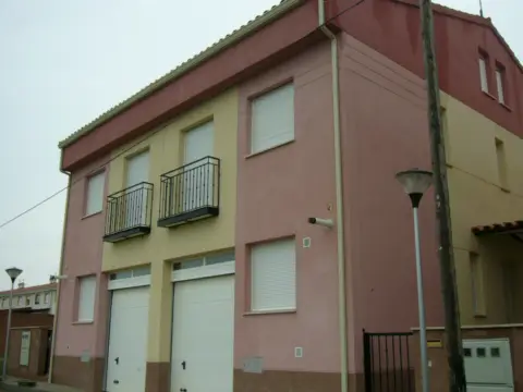 Chalet pareado en calle Alcañizo, 12