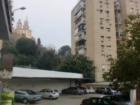 Piso en calle de Ramón y Cajal, 19