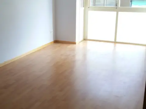 Piso en calle de Perales, 1