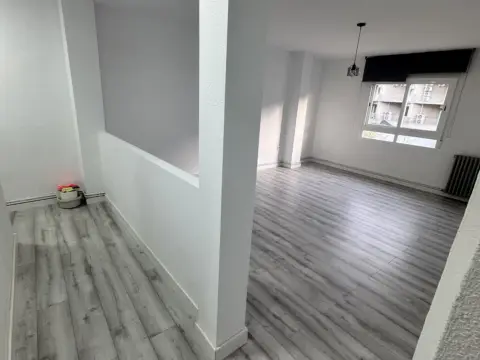 Piso en calle Sefarad, 6