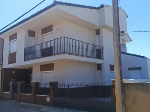 Piso en calle Carretera Muga, 1