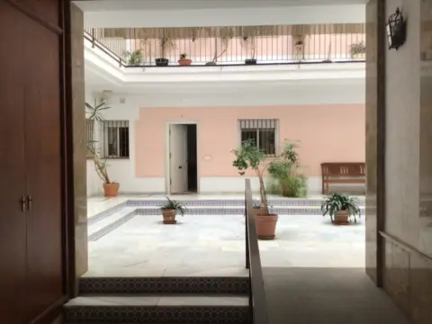 Apartamento en calle Teodosio, 7