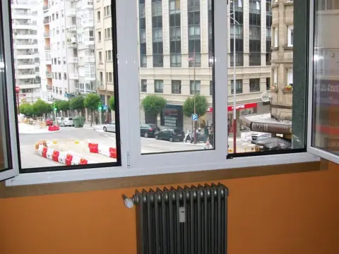 Piso en calle de Venezuela, 44