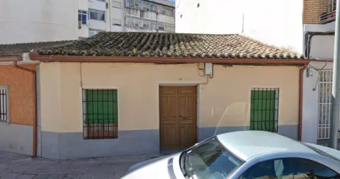 Casa adosada en calle del Matadero, 6