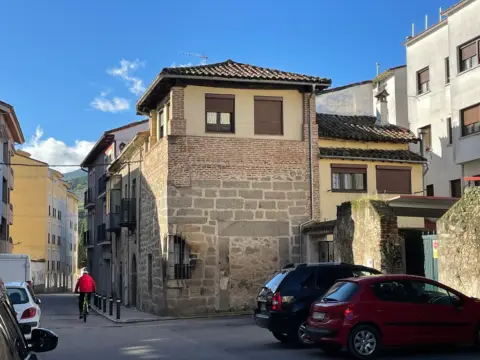 Casa rústica en calle Álvaro de Luna, 19