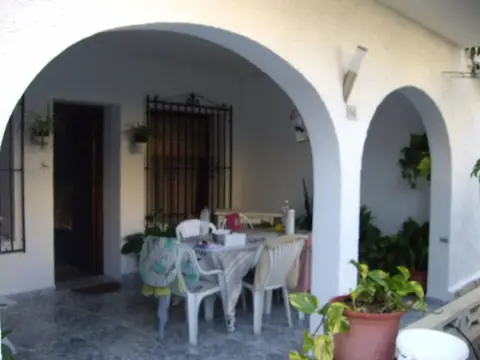 Habitación en calle de Ramón Navarro, 6