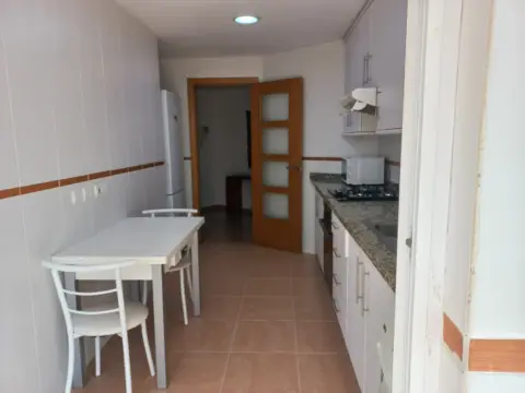 Piso en calle de Bernia, 6