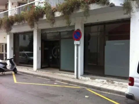 Local comercial en Carrer de Cabrafiga, 22
