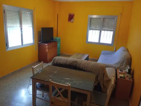 Piso en calle de Madre Vedruna, 4