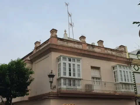 Piso en calle del Rosario, 2