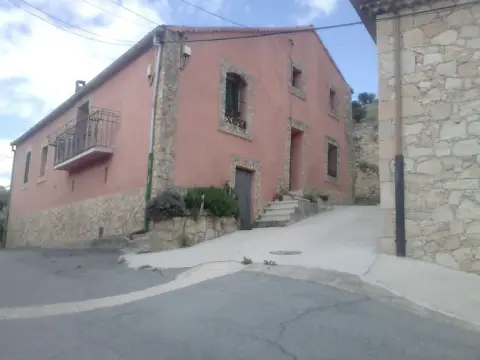 Casa rústica en calle de los Charcos, 11