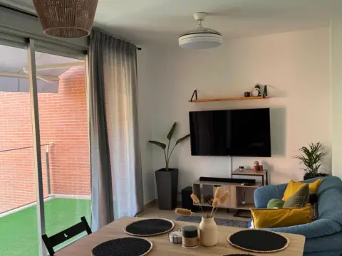 Piso en calle Rosaleda, 16