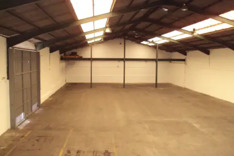 Nave industrial en calle Siderurgia, 4