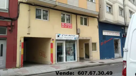 Local comercial en calle de Alexandre Bóveda, 31