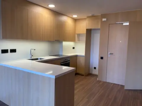 Plaza Perpinya, Nº 6