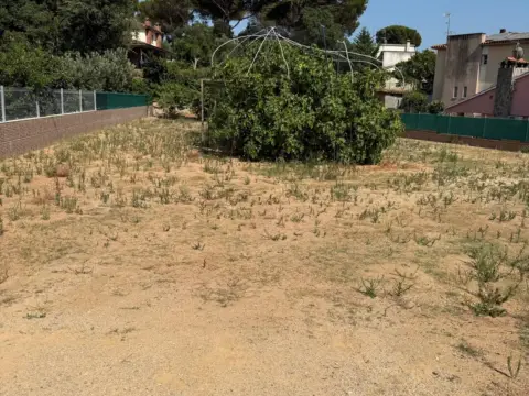 Terreno en Touris Club