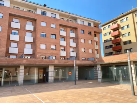 Local comercial en Carrer de Perot Rocaguinarda