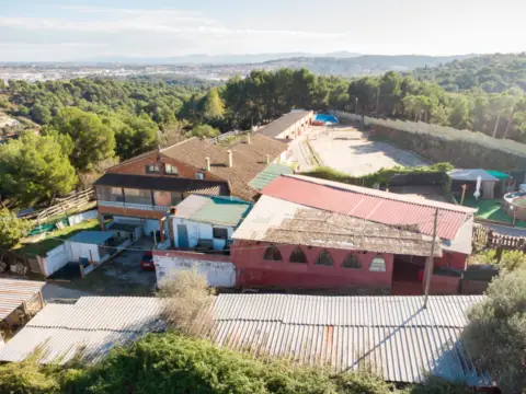 Finca rústica en Les Martines-Can Palet de Vista Alegre