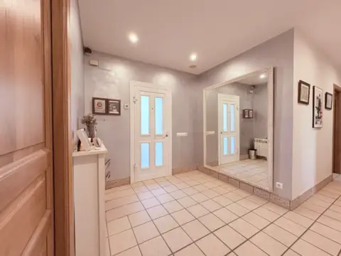 Casa en Carrer de la Roureda de Can Roig