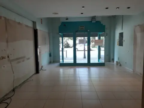 Local comercial en Avinguda de Pi i Margall