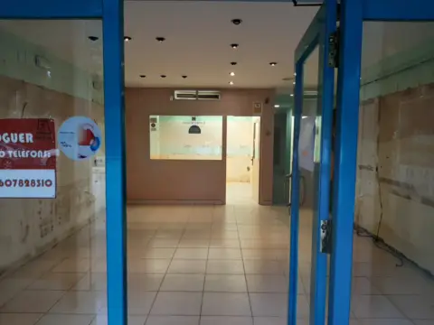 Local comercial en Avinguda de Pi i Margall