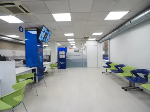 Local comercial en Avinguda de Sant Esteve