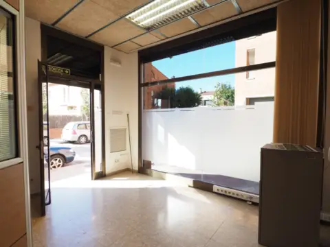 Local comercial en Carrer de Can Corts