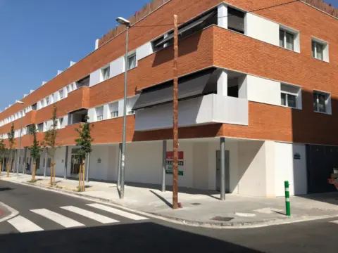 Local comercial en Carrer d'Anníbal, nº 16