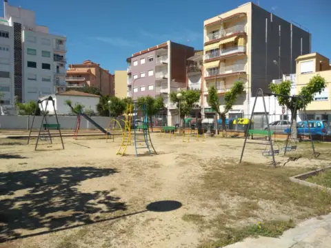 Local comercial en Els Pins