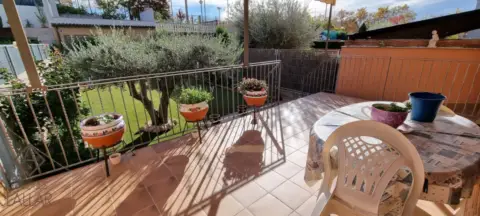 Casa adosada en Carrer de Brasil