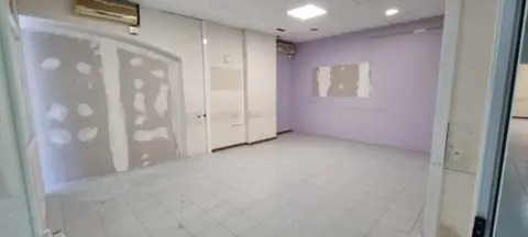 Local comercial en Carrer de les Tres Torres, 14