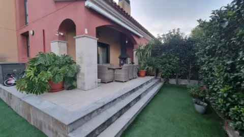 Casa pareada en Carrer de les Melies