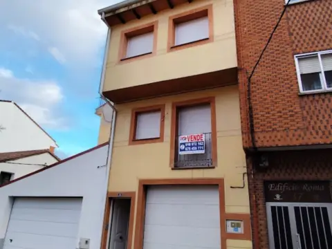 Casa en calle Gervasio Esteban