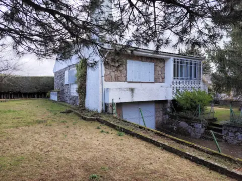 Chalet en Urbanización Chopera