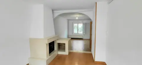 Chalet pareado en Centelles