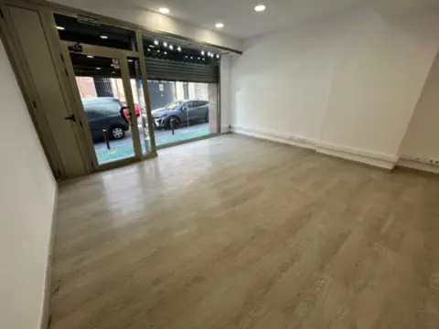 Local comercial en Carrer de Galileu