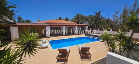 Casa en calle callejón La Fanega