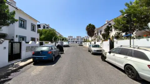 Chalet adosado en Urbanización Marina Village