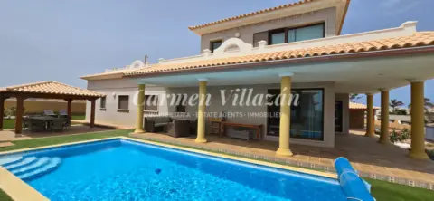 Chalet en calle Francisco García Darias